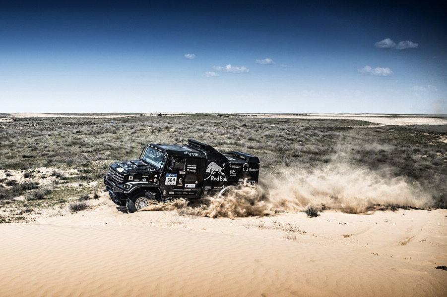 АСТРАХАНЬ ИСПЫТЫВАЕТ НА ПРОЧНОСТЬ